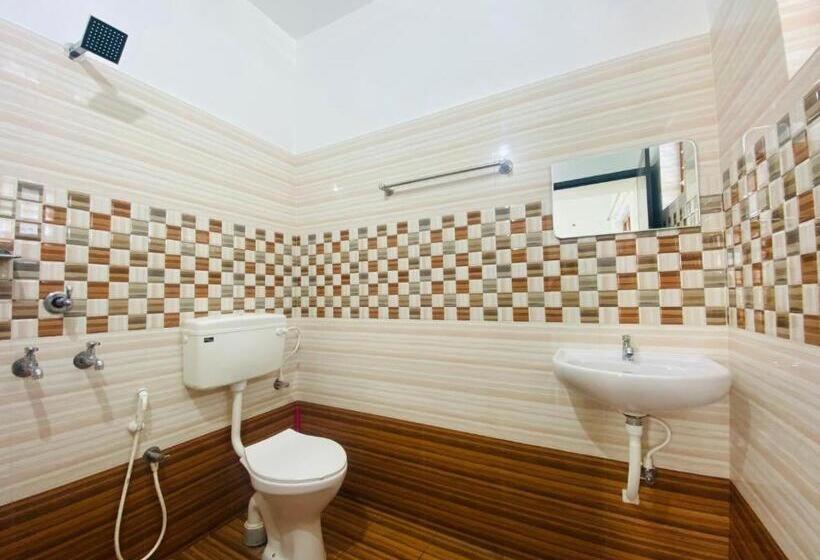 Grand Harmony Beach Resort Kovalam Eksteriør billede